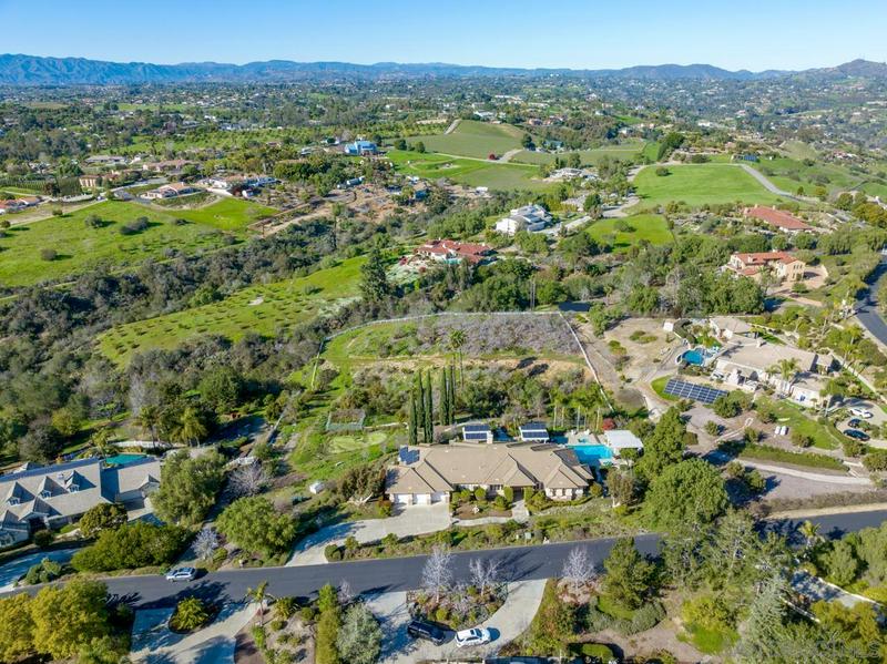 2737 DOS LOMAS, Fallbrook, CA 92028, photo 1 of 3