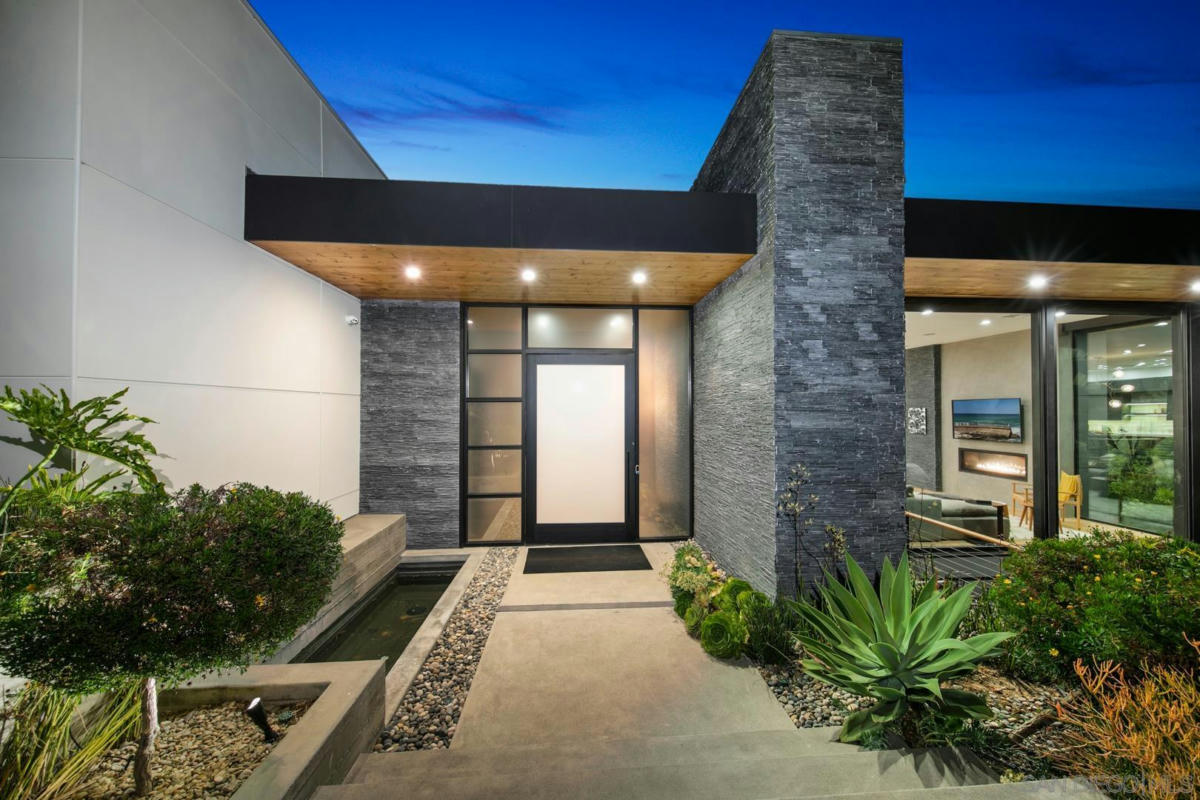 6151 LA PINTURA DR, La Jolla, CA 92037, photo 1 of 5